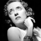Actress Bette Davis Photo 17