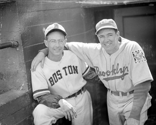Boston Bees (Braves) Danny MacFayden and Brooklyn Dodgers Ira Hutchinson 1939 Photo