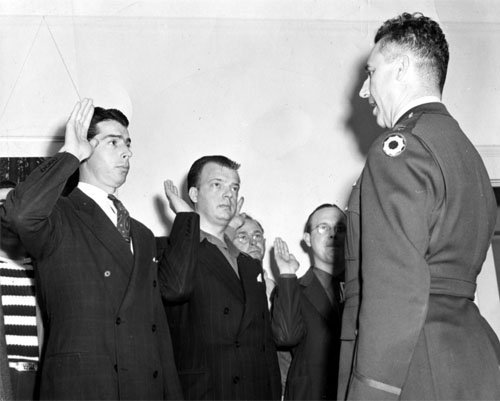 New York Yankees Joe DiMaggio Joining the Military January 1943 WWII Photo