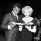 Tony Curtis and Marilyn Monroe Photo 2