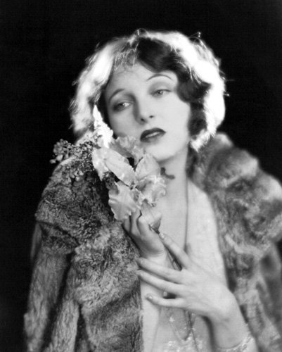 Actress Corinne Griffith Photo 5 The Divine Lady