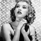 Actress Betty Grable Photo 23