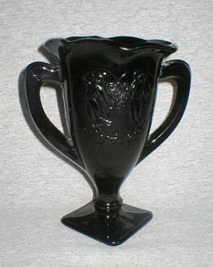 L.E. Smith Black Amethyst Loving Cup Trophy Vase