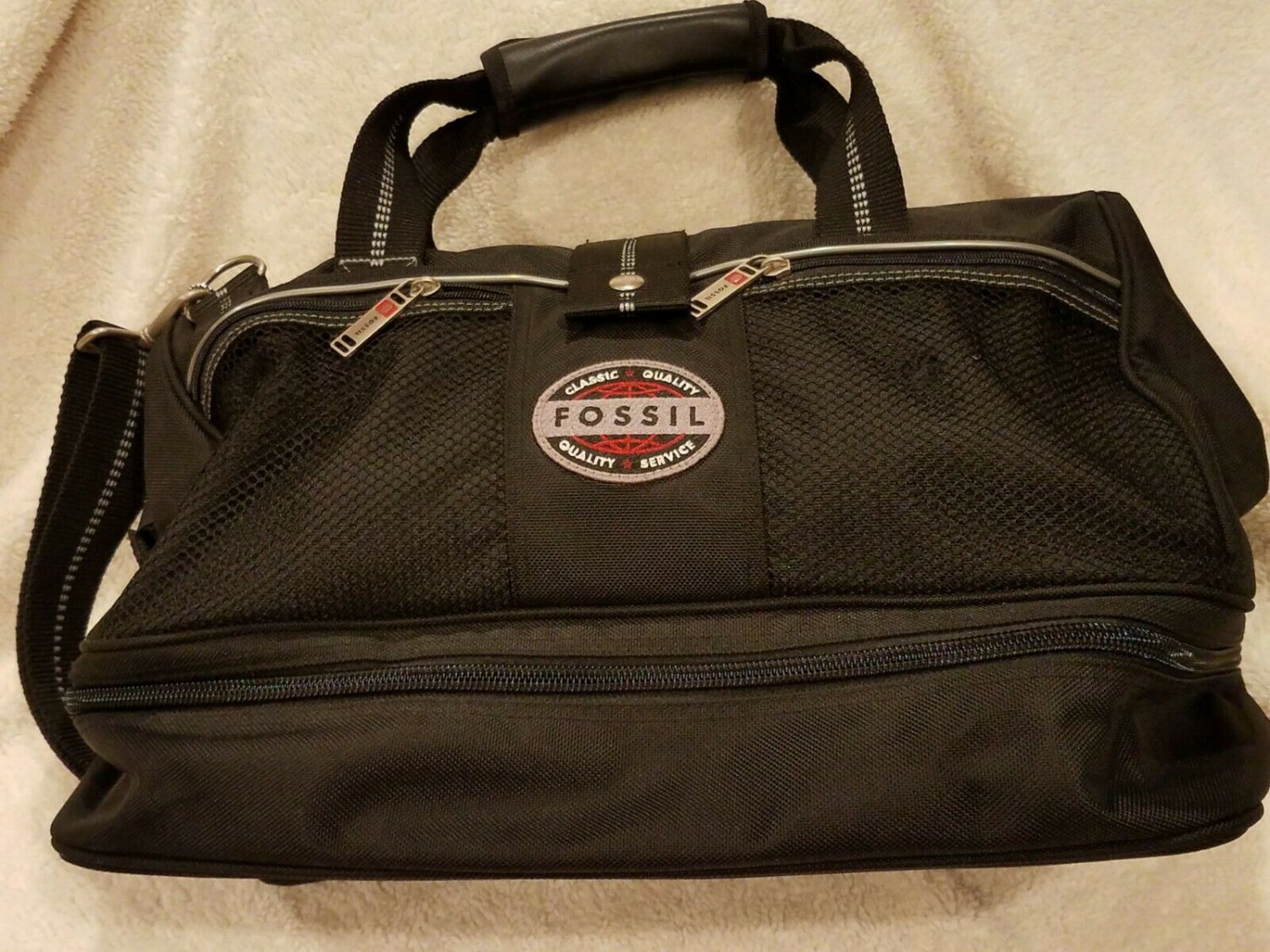 fossil weekender bag sale