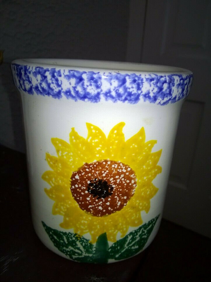 Crock Shop Santa Ana California Country Sunflower Cream Ivory Crockette