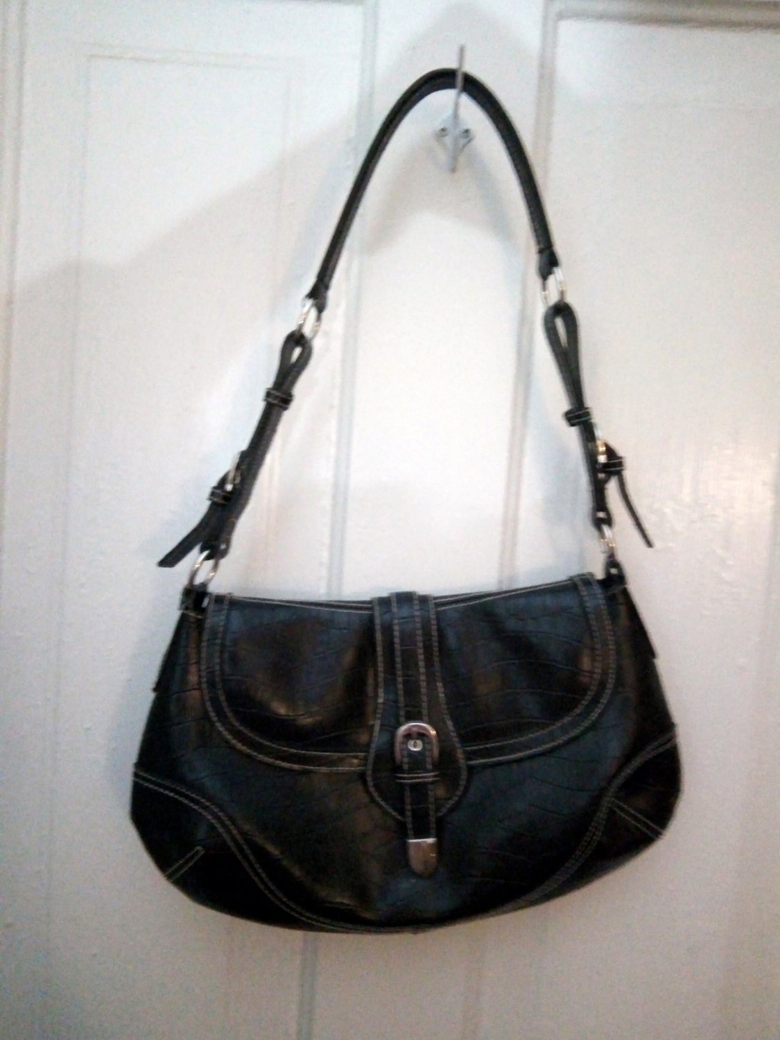 womens black shoulder handbag