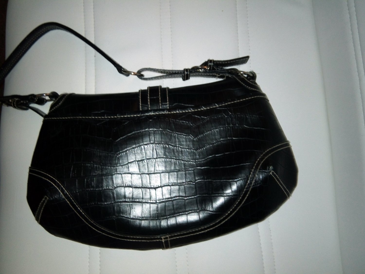 womens black shoulder handbag