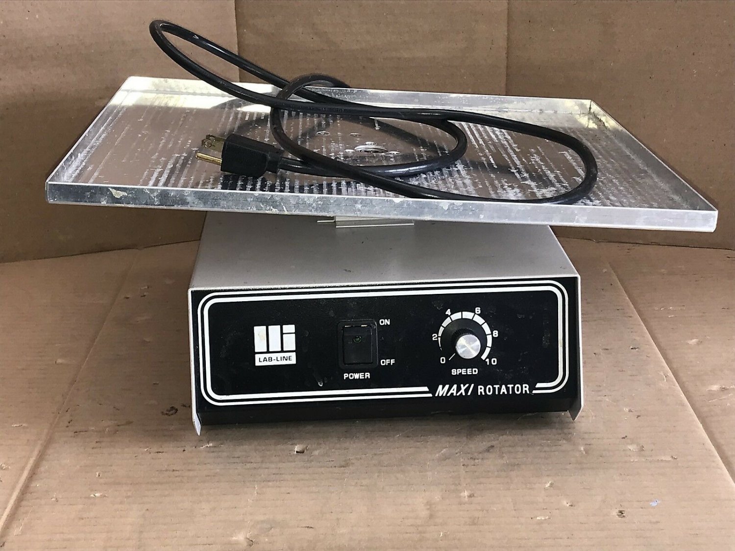 Laboratory Rotator LabLine MAXI Rotator 4631 WORKING