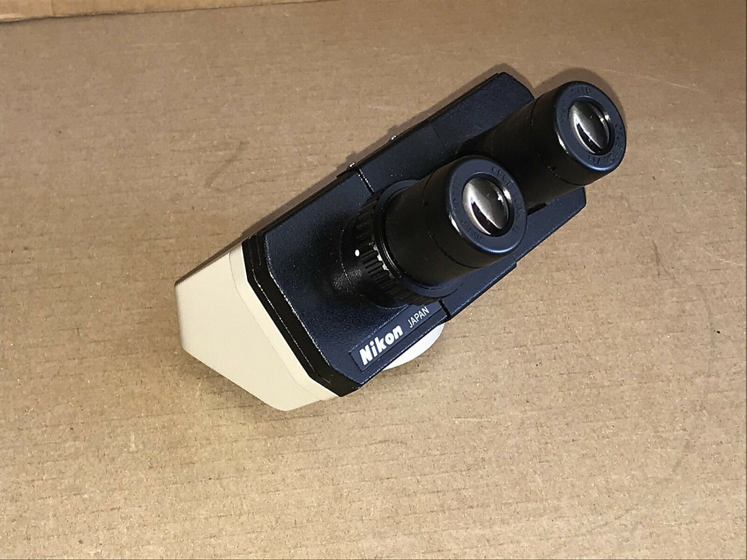 Nikon Microscope Binocular Head with CFWE 10XA / 18 Eyepieces Alphaphot