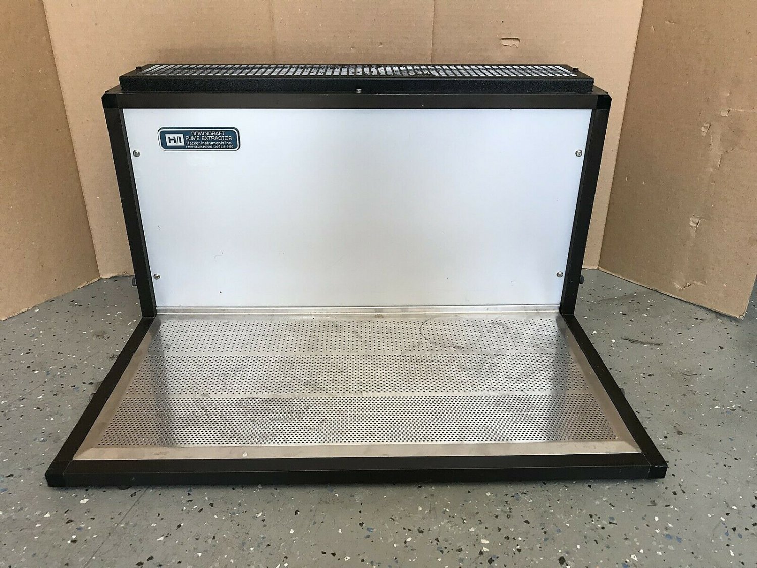 Hacker Instruments Downdraft Fume Extractor