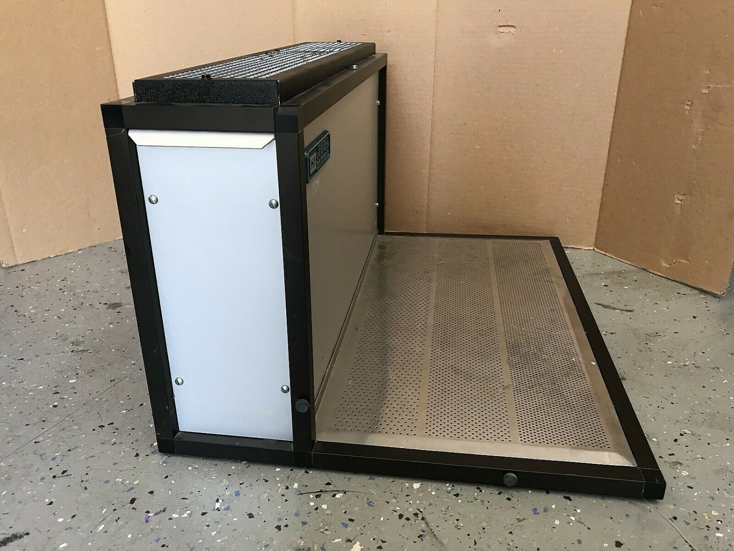 Hacker Instruments Downdraft Fume Extractor