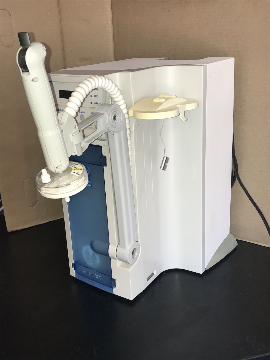 MILLIPORE MILLIQ Academic Ultra Pure Water Purification Filter System ZMQS6000Y