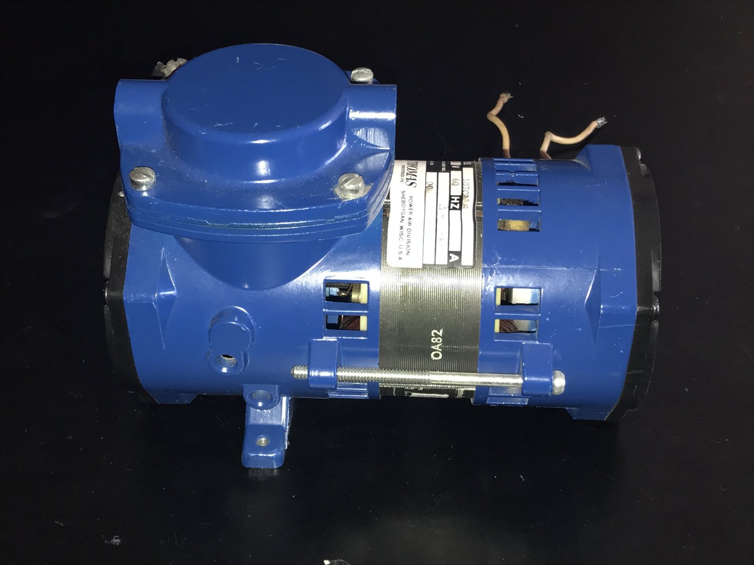 Thomas Industries Compressor / Vacuum Pump 107CA18