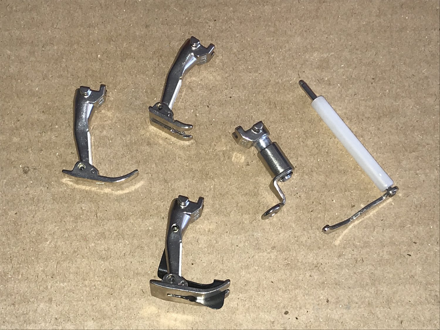 Vintage Bernina Old Style Presser Foot / Feet 016 033 285 470 Guide Lot