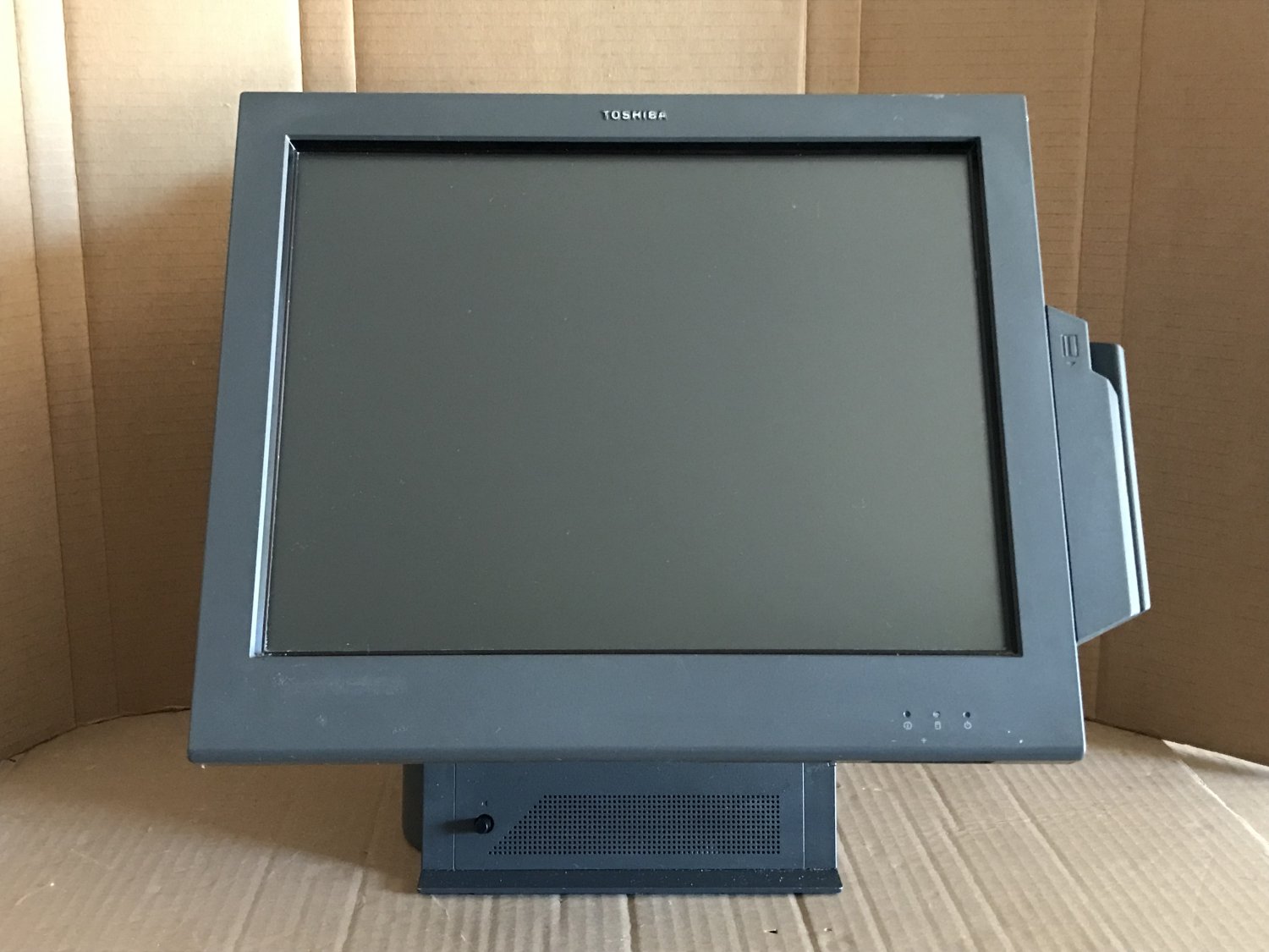 IBM Toshiba SurePOS 500 4852-E7D 15" Touch POS System Computer 500G, 2GB - NO OS