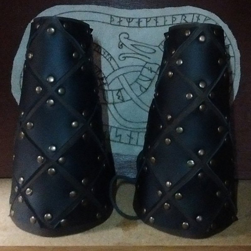 Medieval Renaissance Armor Gloves Bracer Men Warrior Knight Leather Wristband Lace-up Arm