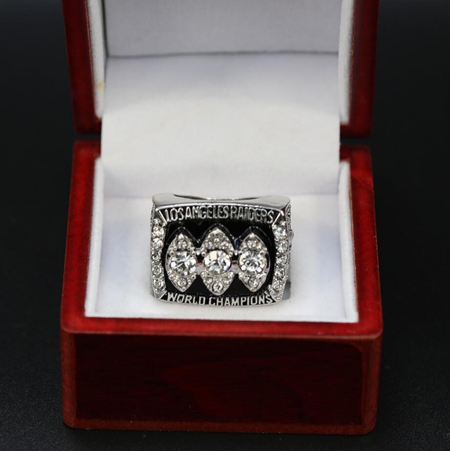 Los Angeles Raiders 1983 Super Bowl Championship Ring Size 11 With Wooden Display Box