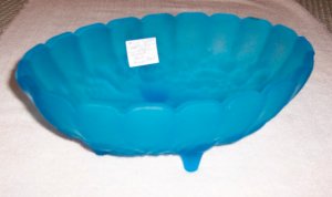 FROSTED BLUE FRUIT BOWL