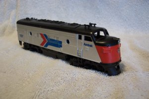 Amtrak 157 Athearn Diesel Engine HO Scale