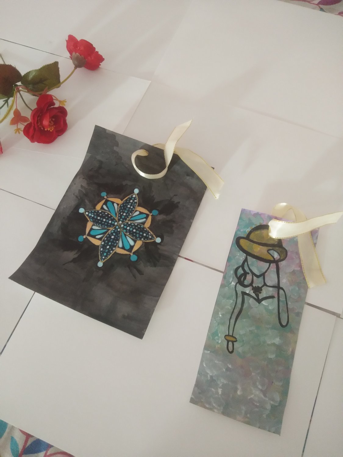 BLACK BRIGHT BOOKMARKS