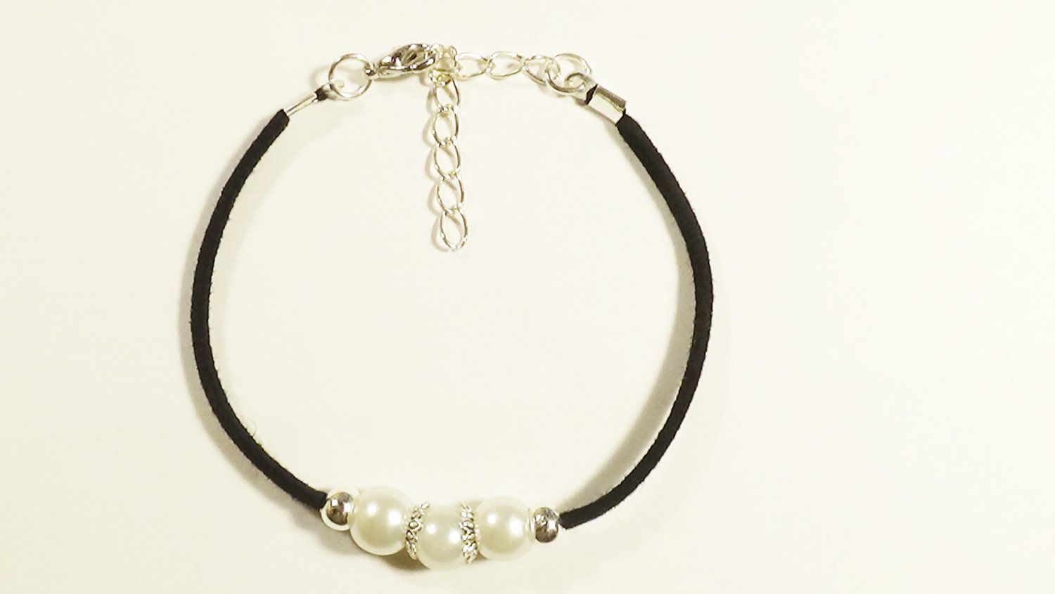 White Pearl Bracelet