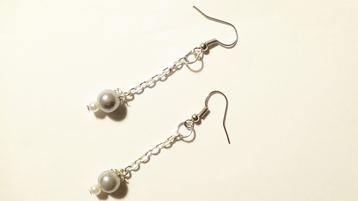 Dangle Earrings with Gray and White Pearls, Silver