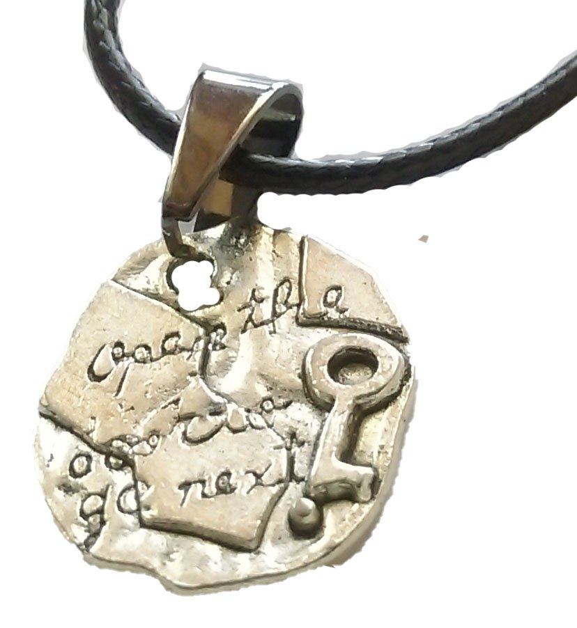Antique Palestine Return key design Silver pendant & 40 cm leather necklace