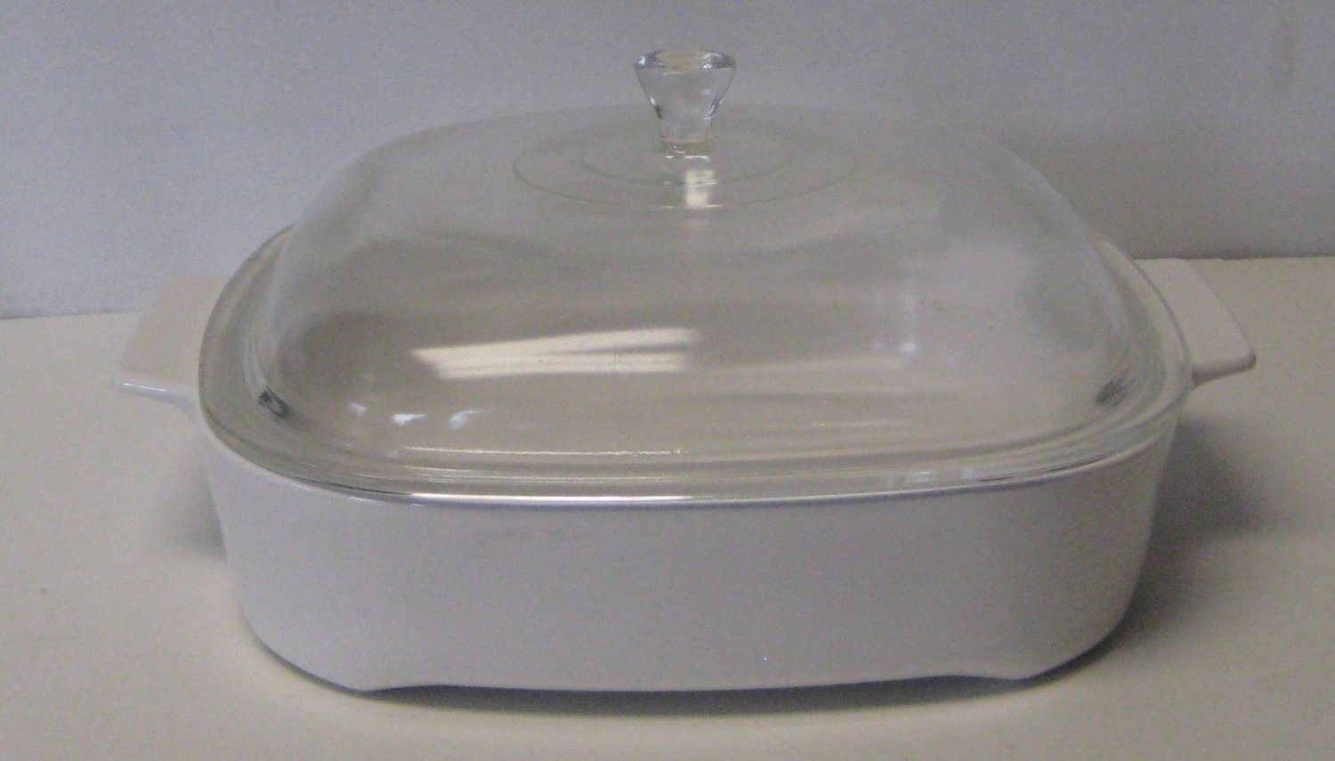 Winter WHITE CORNING WARE MICROWAVE BROWNING DISH 10X10