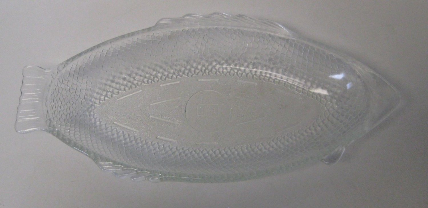 18" GLASBAKE Glass Fish Shaped Baking Dish Plate Platter 4141 Lent Plate