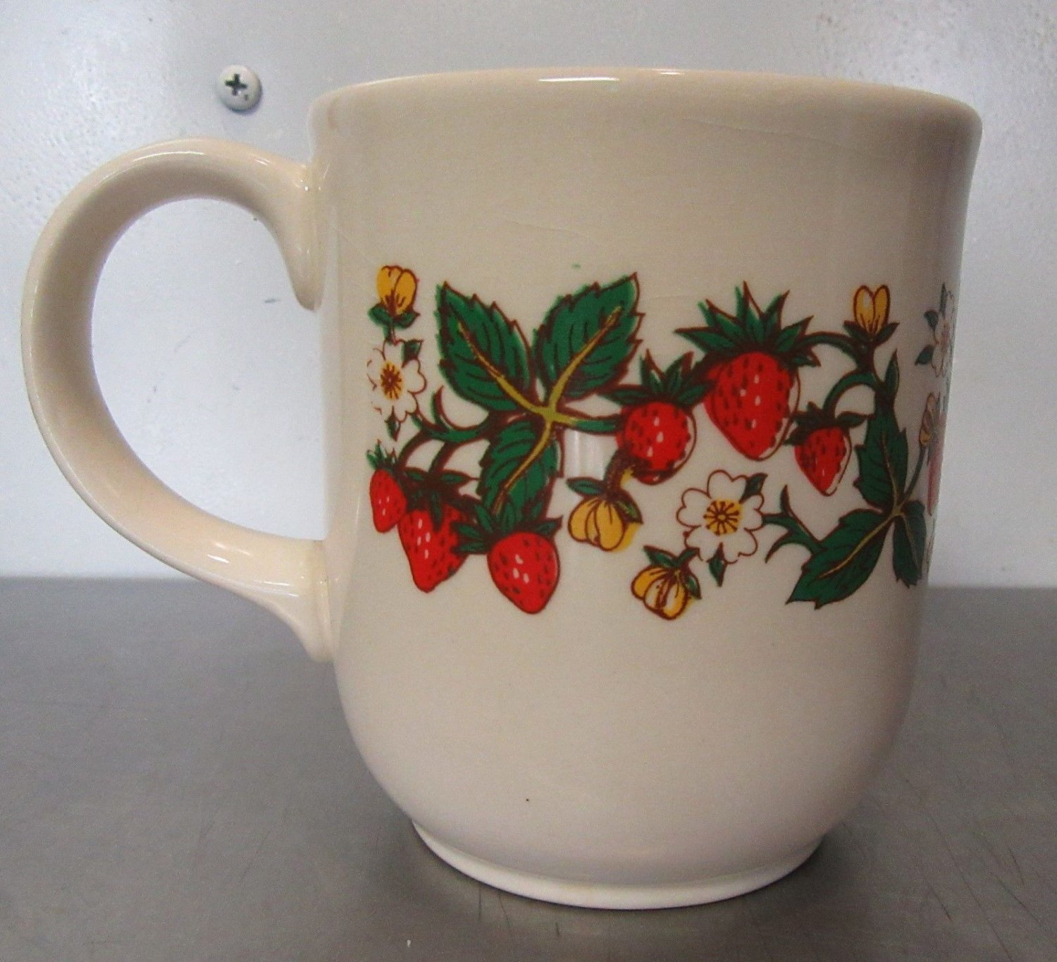 Mount Clemens Strawberries Coffee Teacup Cocoa Cup Mug Vintage Usa