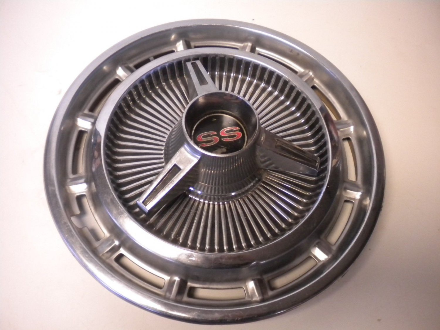 65 Chevy Impala SS, Nova II 14 inch Hubcap. Includes Spinner