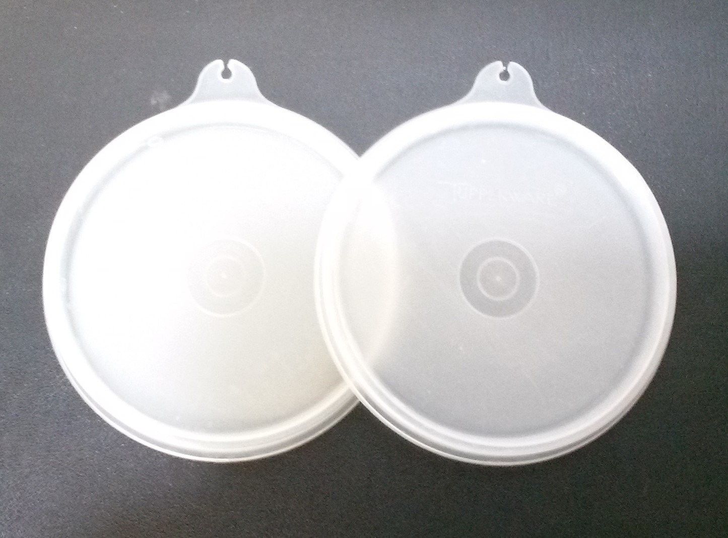 2 TUPPERWARE 215 Sheer ROUND 4 1/4" (A) SEAL LID REPLACEMENT PART