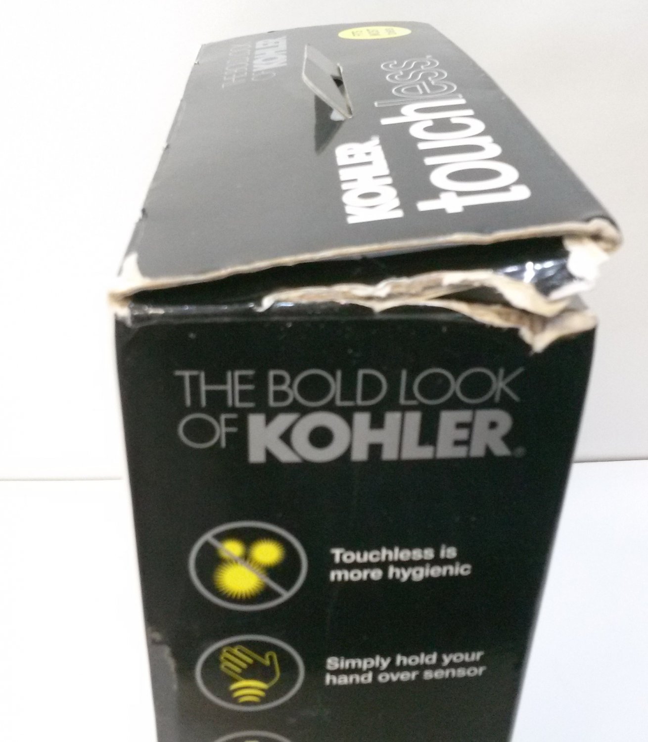 KOHLER 19540 TOUCHLESS TOILET FLUSH KIT Missing Batteries/Trip Lever Hole Cover