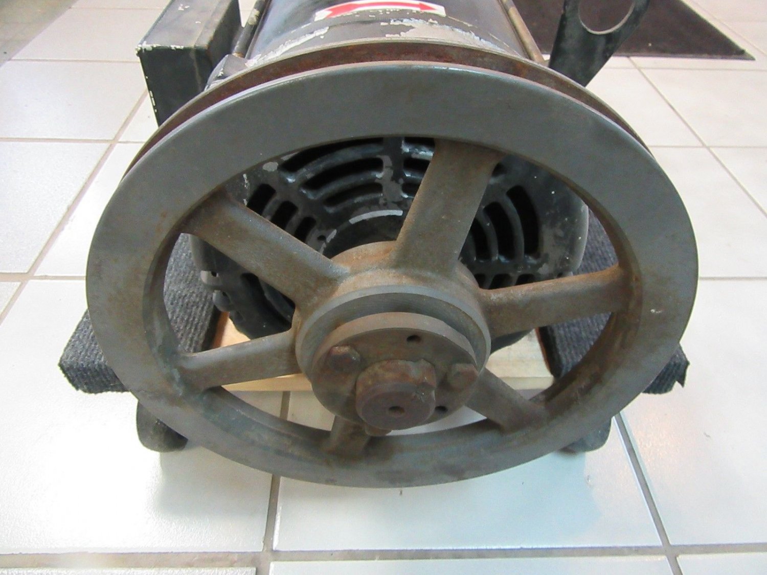 10 / 7. 5 Hp Compressor Motor Ingersoll Rand 3 Phase 10 Inch Pulley