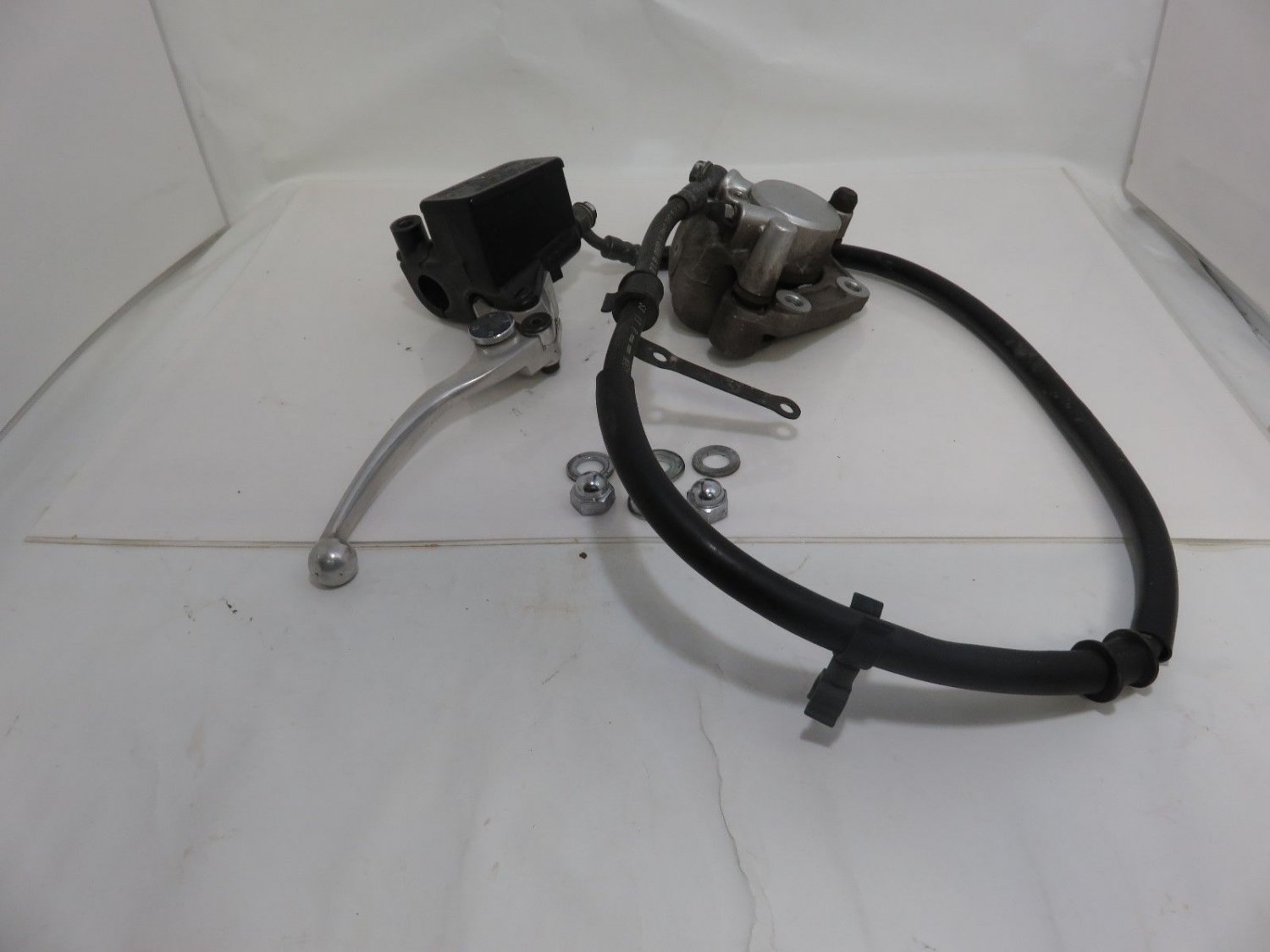 99 Suzuki GZ 250 Marauder OEM Front Brake Master Cylinder, Pads