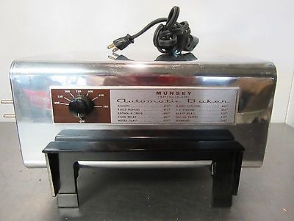 Munsey 900Watt M62 Baker Broiler Toaster Oven Vintage