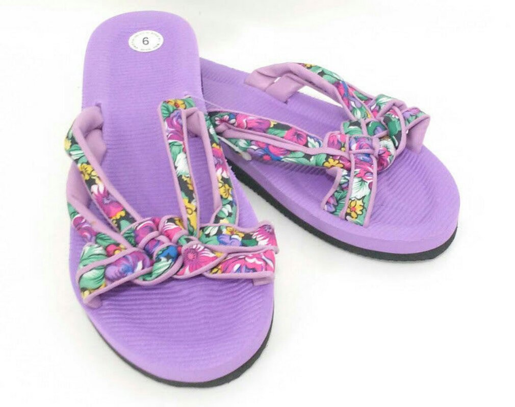 Flip Flop Womans Size 9 Avon Product NOS Purple Floral