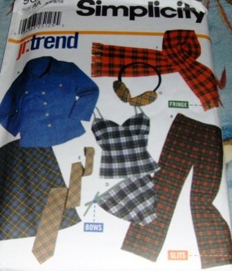 Teen Camisole Panties Skirt Pants Scarf Shirt ear muffs sewing pattern Simplicity 9841 3/4 - 9/10