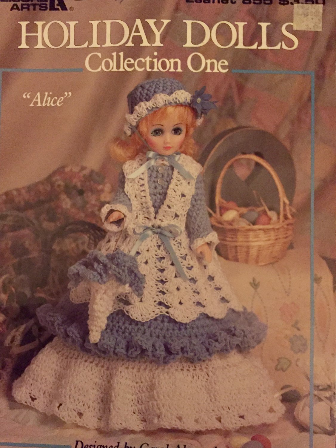 Holiday Dolls Collection One Crochet Pattern Book Leisure Arts 855
