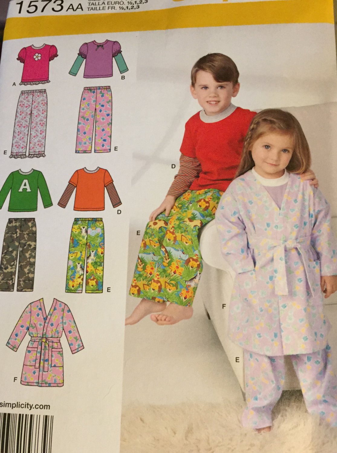 Simplicity Pattern 1573 Child's Pajamas Robe Size infant to 3