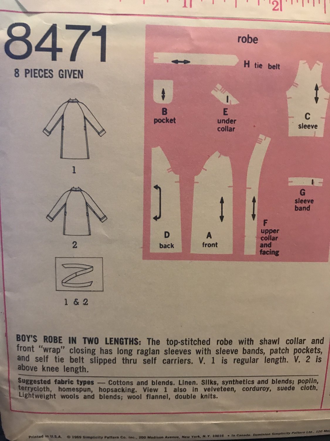 Simplicity 8471 Boys Bathrobe Robe sewing pattern Size 4 Chest size 23