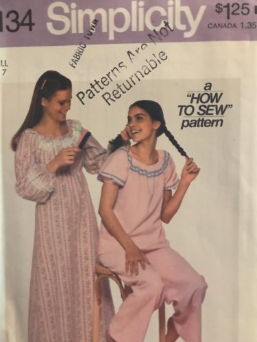 Simplicity 8134 Childs' Pajama Nightgown Slipper Sewing Pattern Size 7