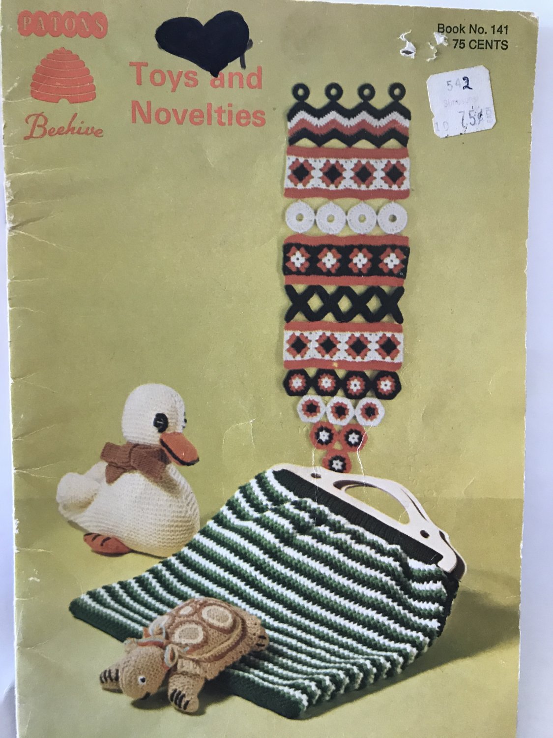 Toys and Novelties Beehive Patons book 141 duck, turtle, pandas, bag, wallhangings, rug