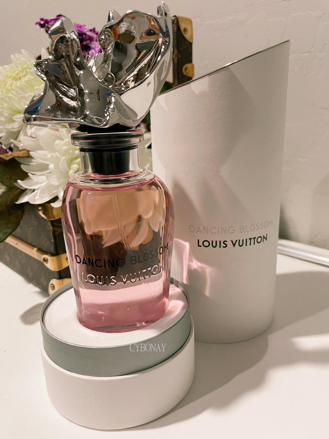 Louis Vuitton® Dancing Blossom  Louis vuitton, Perfume bottles, Louis  vuitton fragrance