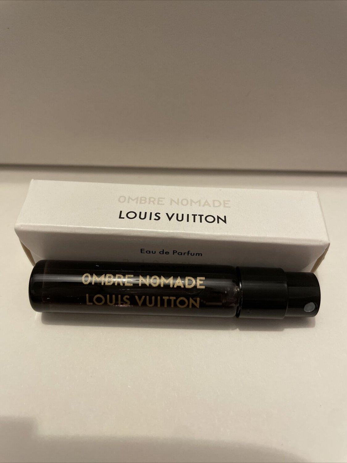 LOUIS VUITTON OMBRE NOMADE Perfume Sample, Eau de Parfum 0.06 ml Spray