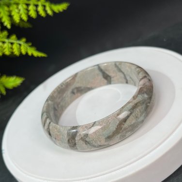 Feldspar Bangle 62+MM Porcelain Luster Crystallization Flesh Pink Green