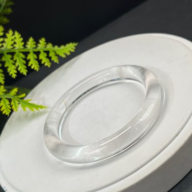 White Crystal Bangle 58MM Flake Ice Transparent Round