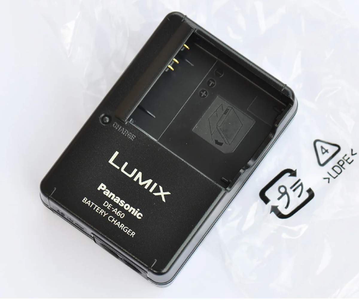 Original DE-A60 Battery Charger For Panasonic DMW-BCF10 DMW-BCF10E DMW-BCF10GK