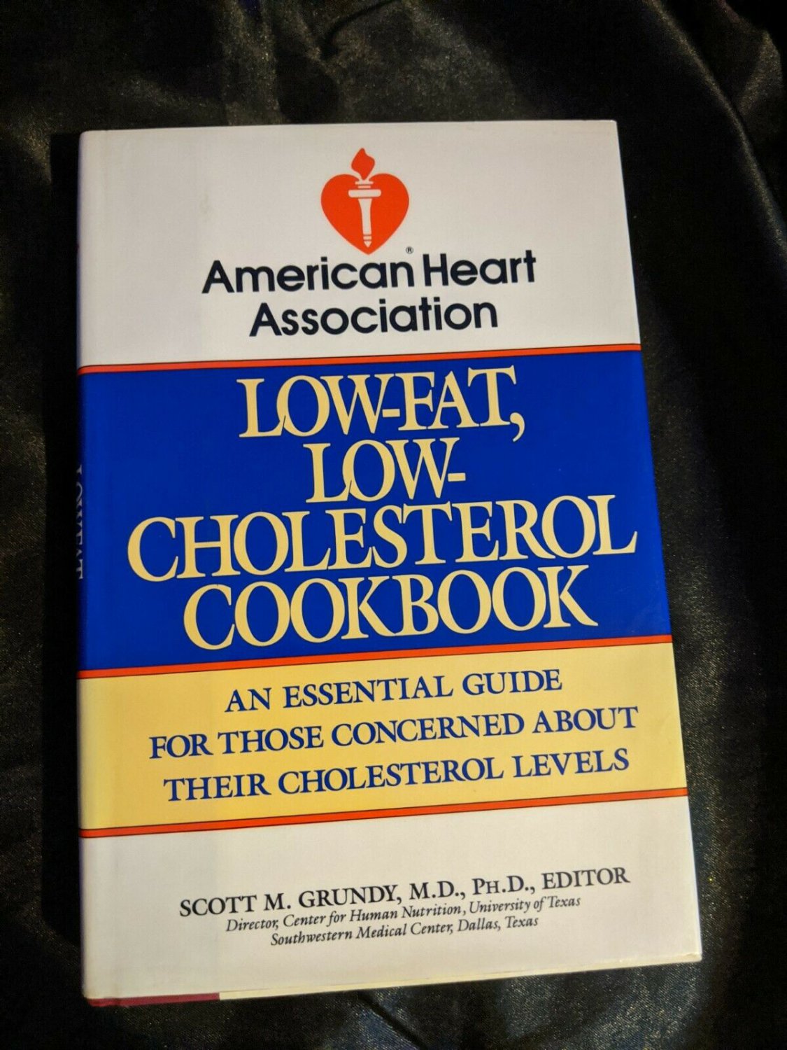 The American Heart Association Low-Fat, Low-Cholesterol Cookbook