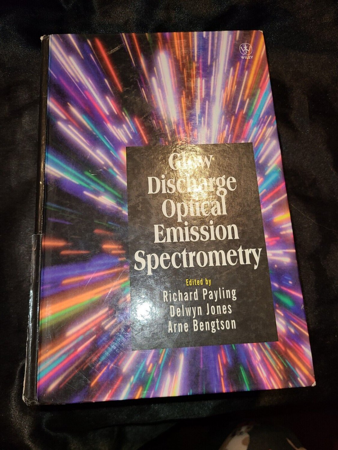 Glow Discharge Optical Emission Spectroscopy A Practical Guide